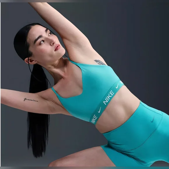 Nike Teal Sports Bra - Picture 4 of 6